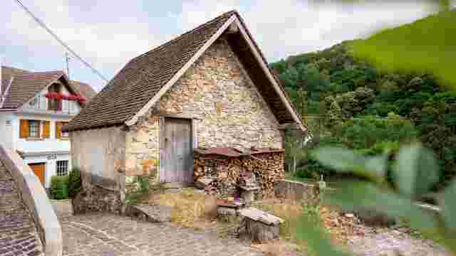 Granary House Domenench