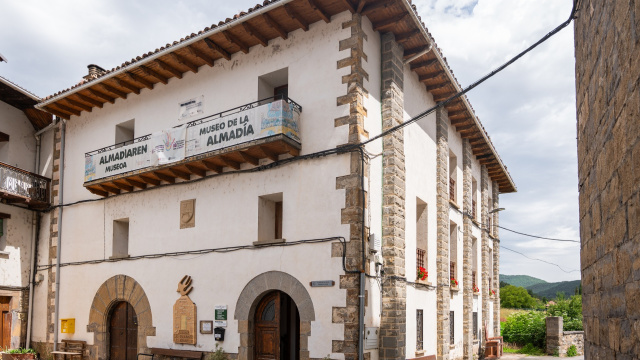 Ethnographic museum of the almadía