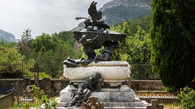 Mausoleo Julián Gayarre