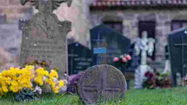 Estelas funerarias del cementerio